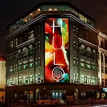 The Hulo Hotel & Gallery