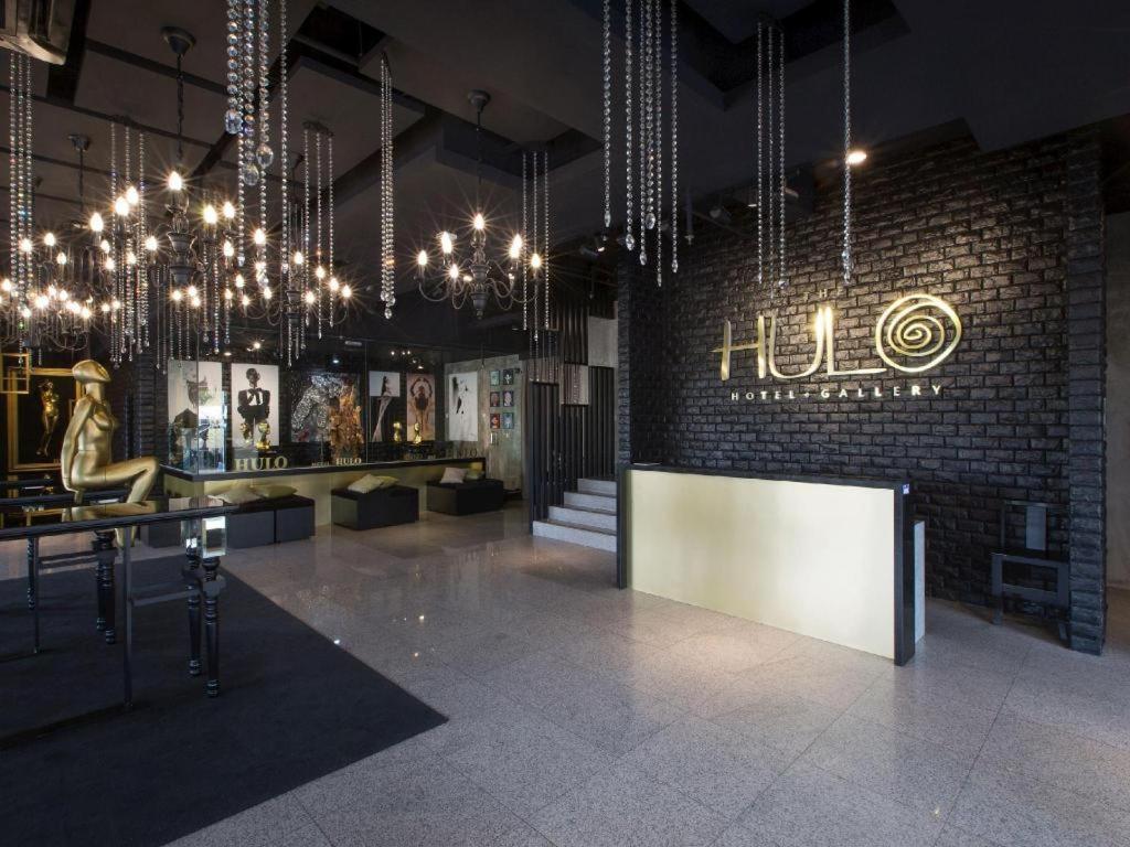 The Hulo & Gallery Hotel