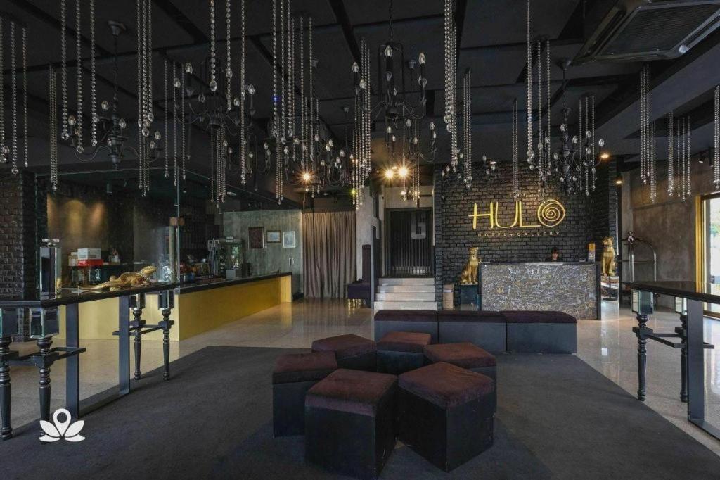 Hotel The Hulo & Gallery